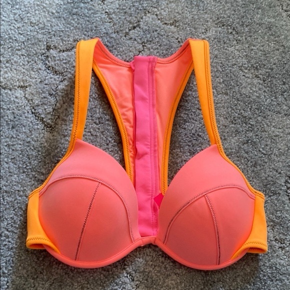 Victoria's Secret Other - Victorias Secret 32D bikini swim top